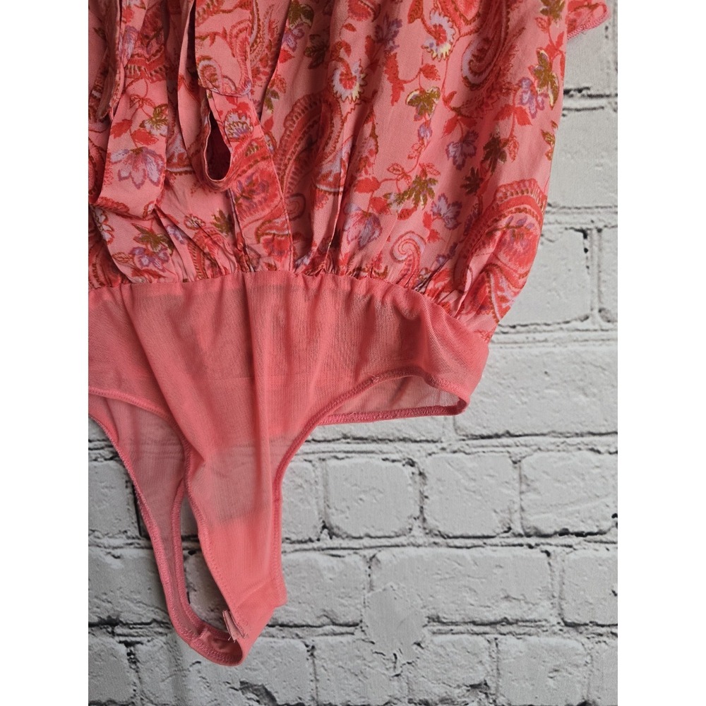 Free People Call Me Later Ruffle Sleeve Bodysuit Pink Combo New Size Medium - Picture 4 of 10